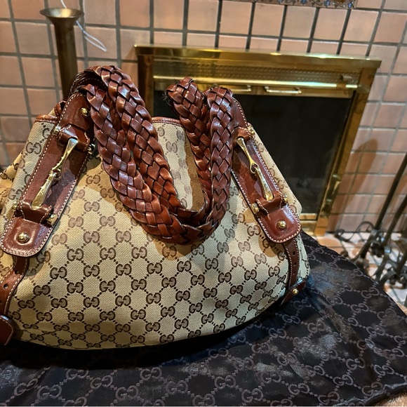 Authentic Gucci Horsebit Pelham Bag - Picture 5 of 8